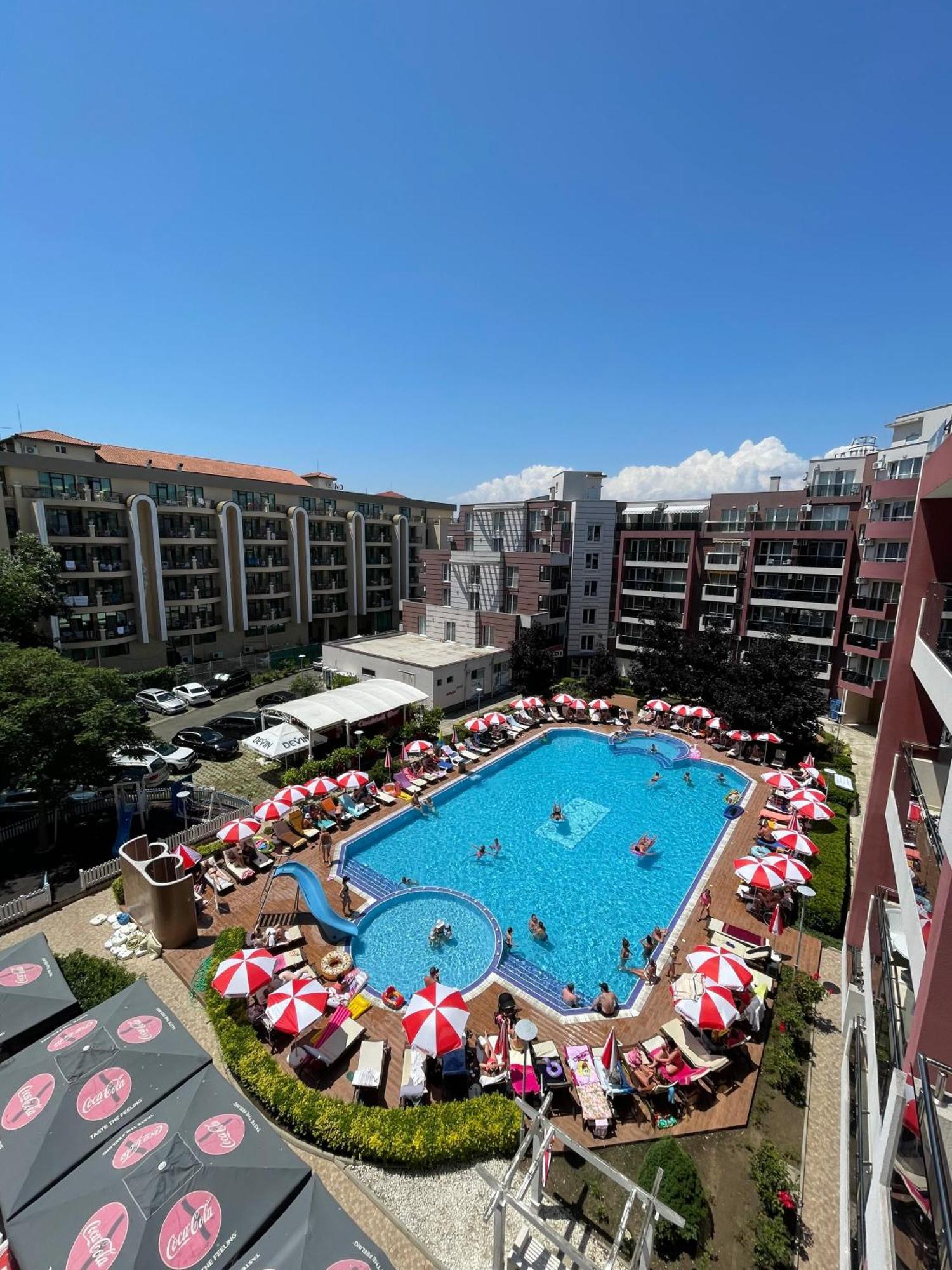 Admiral Plaza Colorful Apartment Sunny Beach